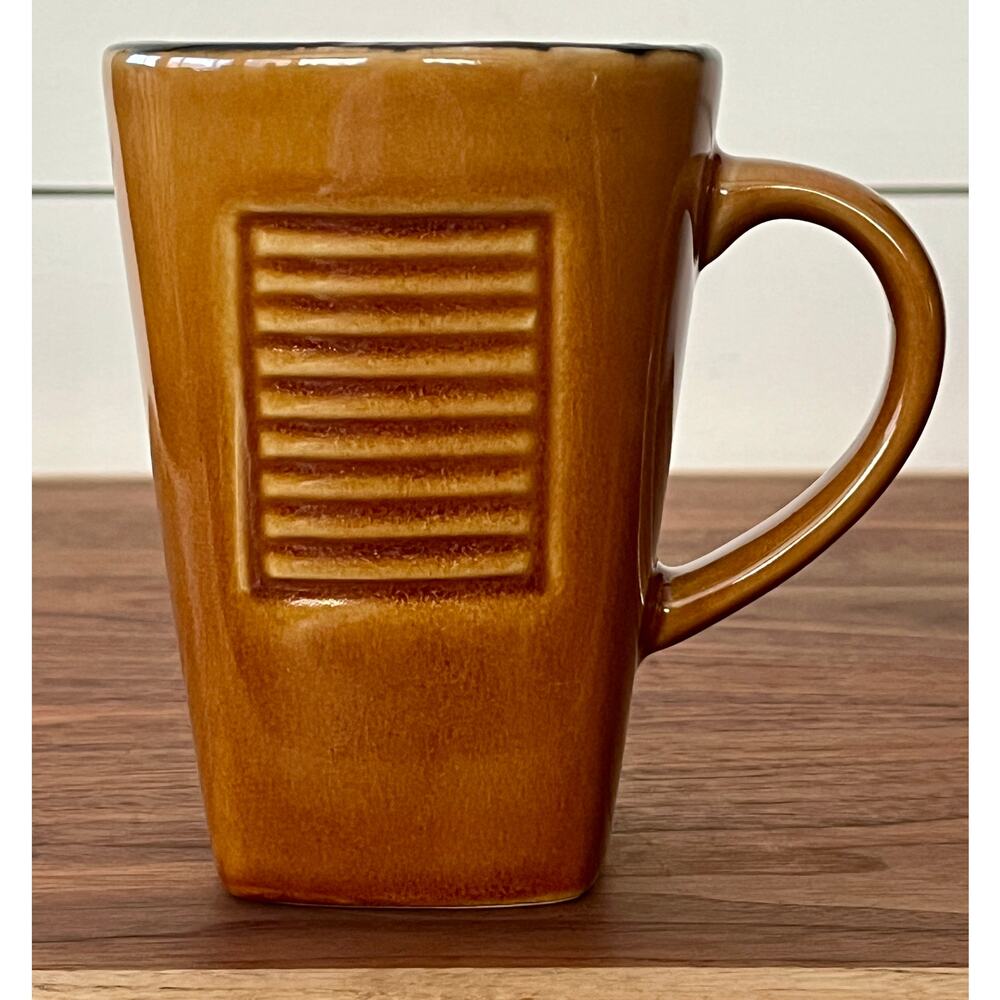 NWOT Vintage Sakura (Port of Call) Mandalay Brown Square Pattern Tall Mug